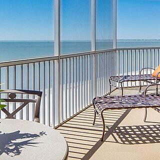 DiamondHead Beach Resort — Sample Balcony