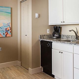 DiamondHead Beach Resort — Sample Kitchen