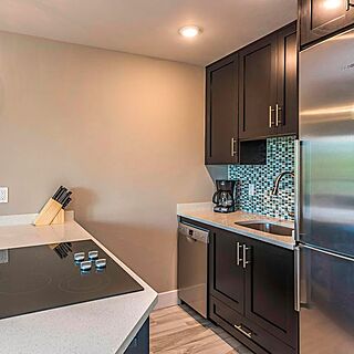 Marco Beach Vacation Suites — Kitchen