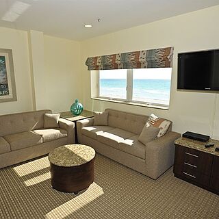 Crystal Beach Suites Hotel &mdash; Living Area