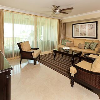 Ocean Two Resort & Residences &mdash; Living Area
