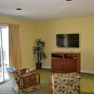 Links Golf and Racquet Club — Living Area