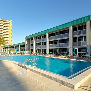 Destin Holiday Beach Resort — Pool