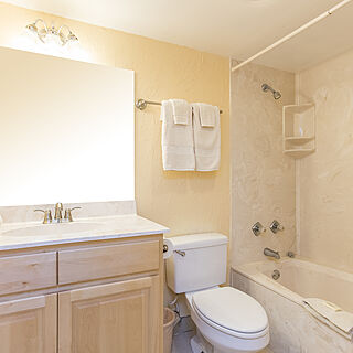 Oceanside 99 — Bathroom
