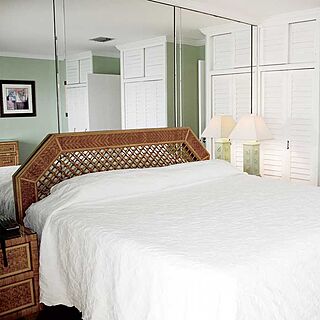 Palm Beach Waterfront Suites — Bedroom