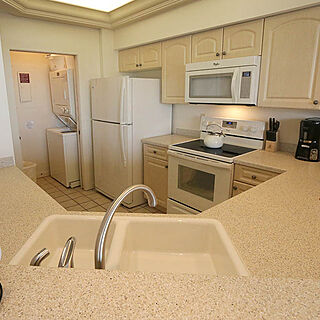 Sanibel Cottages — Kitchen