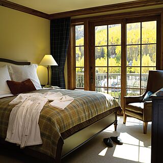 The Ritz-Carlton Club, Vail — Sample Bedroom