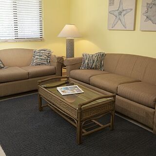 Siesta Sands Beach Resort — Living Area