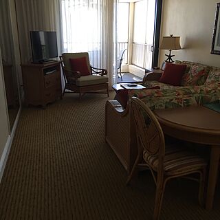 Seawatch On-the-Beach Resort — Living Room