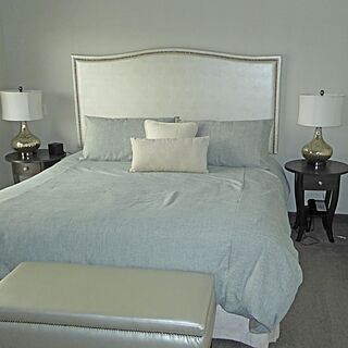 The Lodge at Eagle Crest Resort — Sample unit bedroom