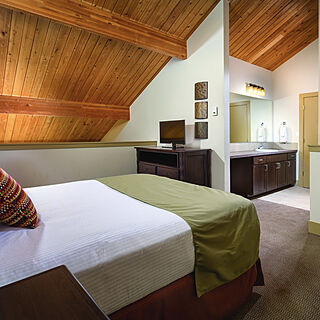 WorldMark Bend - Seventh Mountain Resort &mdash; Loft Bedroom