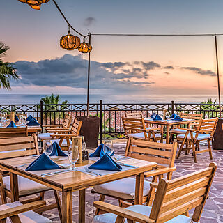 Pueblo Bonito Sunset Beach Resort & Spa — Outdoor Dining