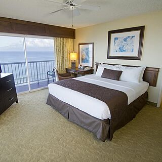 Hilton Vacation Club Kaanapali Beach — Sample Bedroom