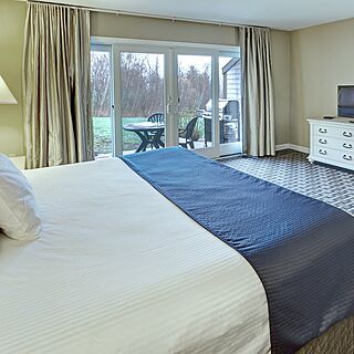 Club Wyndham Newport Overlook — Sample Bedroom