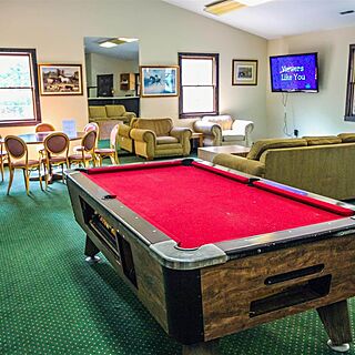 Alpine Crest Resort &mdash; Clubhouse