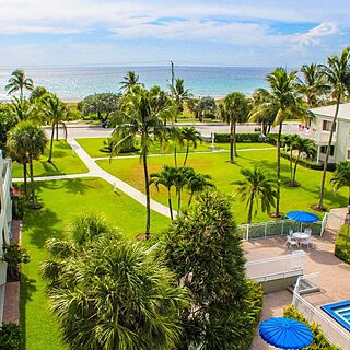 Berkshire Beach Club — Grounds