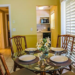 Berkshire on the Ocean — Dining Area