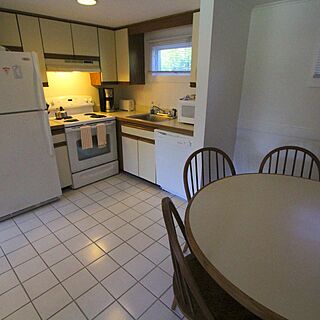 Brant Point Courtyard — Kitchen