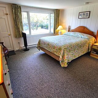 Brant Point Courtyard — Bedroom