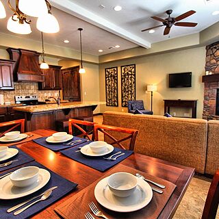 Canyon Villas at Coral Ridge — Dining Area