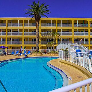 Coral Reef Beach Resort — Pool