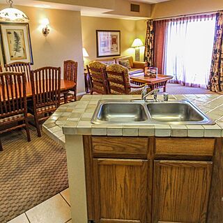 Holiday Inn Club Vacations David Walley's Resort — Kitchen