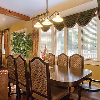 Wyndham Vacation Resorts Shawnee Village - Crestview &mdash; Sample unit dining area