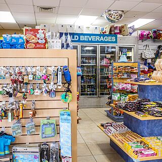 La Cabana Beach Resort — Shopping and Marketplace