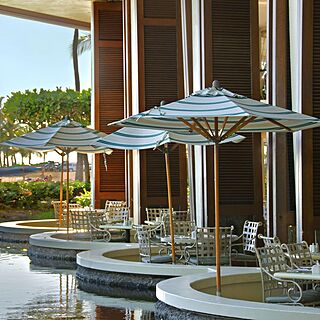Hilton Grand Vacations at Hilton Hawaiian Village &mdash; Restaurant Seating