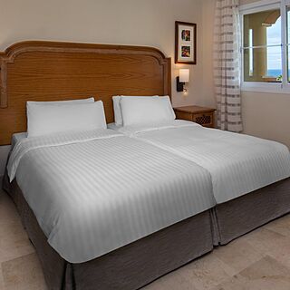 Marriott's Marbella Beach Resort — Bedroom