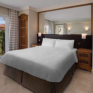 Marriott's Marbella Beach Resort — Bedroom