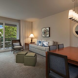 Marriott's Monarch at Sea Pines — Sample Living And Dining Area