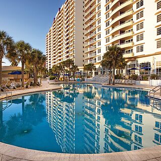 Club Wyndham Ocean Walk — Accessible Pool With Loungers