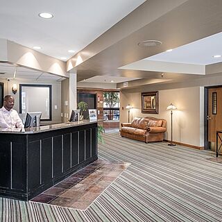 Park Plaza — Lobby