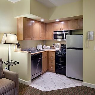 Holiday Inn Club Vacations at Lake Geneva Resort — Kitchen