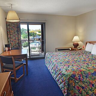 Polynesian Water Park Resort — Bedroom