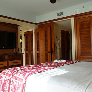 Aulani, a Disney Resort & Spa &mdash; Sample Bedroom