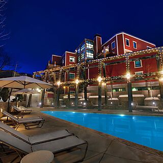 Marriott's Summit Watch — Outdoor Pool With Loungers and Umbrellas
