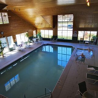 High Point Inn — Pool