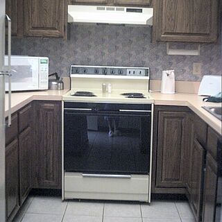 Tree Tops Resort of Gatlinburg — - Unit Kitchen