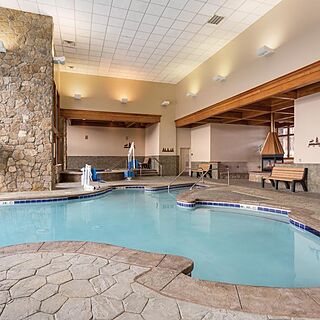 Grand Timber Lodge — Pool