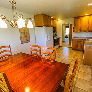 Meadow Ridge Resort — Dining Area