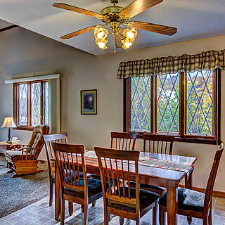 Nicolet Shores — Dining Area