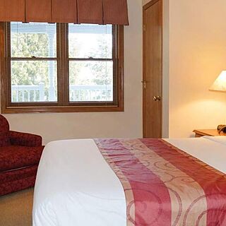 Pheasant Park — Bedroom