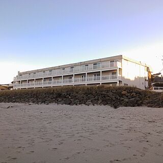 Rockaway Beach Resort — Exterior