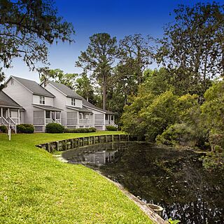 Cottages at Shipyard — Exterior