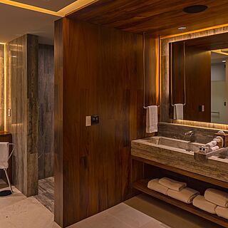 The Club at Solaz, Los Cabos — Sample Bathroom