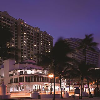 Marriott's BeachPlace Towers — Exterior