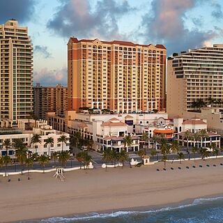 Marriott's BeachPlace Towers — Exterior With Beach View