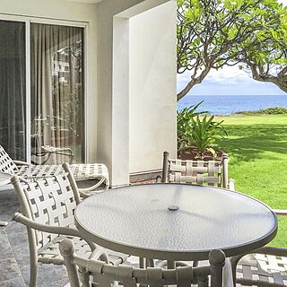 The Point at Poipu — Sample patio